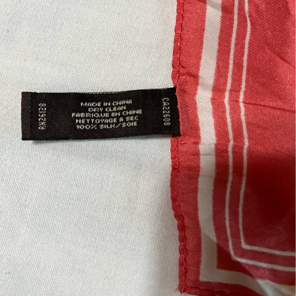 Authentic Coach Women 100% Silk Scarf - Signature Coach logo - Picture 2 of 4